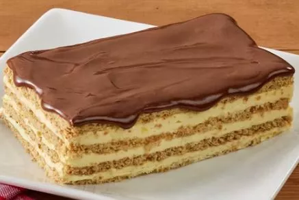 Chocolate Éclair Cake